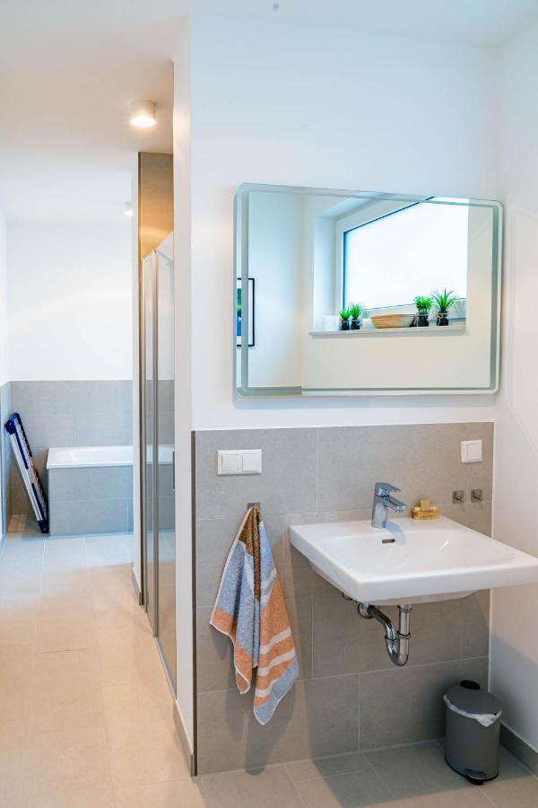 Zweite Heimat Apartment 2 โลห์เมอ ภายนอก รูปภาพ